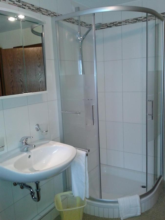 Gaestehaus Hosp Reuthe Buitenkant foto